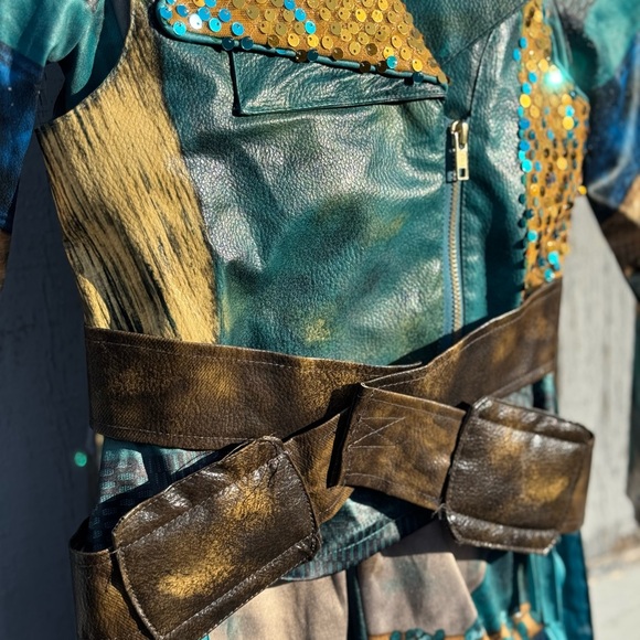 Disney Parks Descendants Uma Costume Girl’s 5/6 Youth Pirate Leather Jacket Belt - Picture 5 of 16